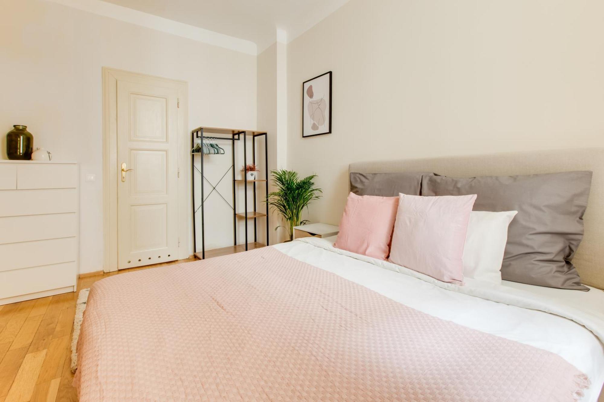 Modern Quiet Apt Next To Wenceslas Square - Vs Praga Exterior foto